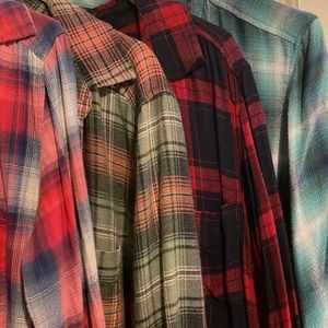 Lot of 4 Flannels